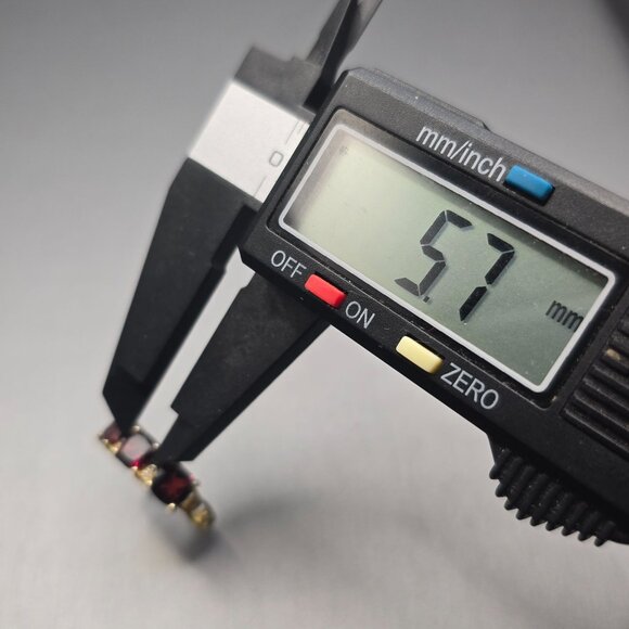 Sterling Vermeil Garnet Ring Size 7 3-Stone Chain Link Band White Zircon Accent - Picture 9 of 11